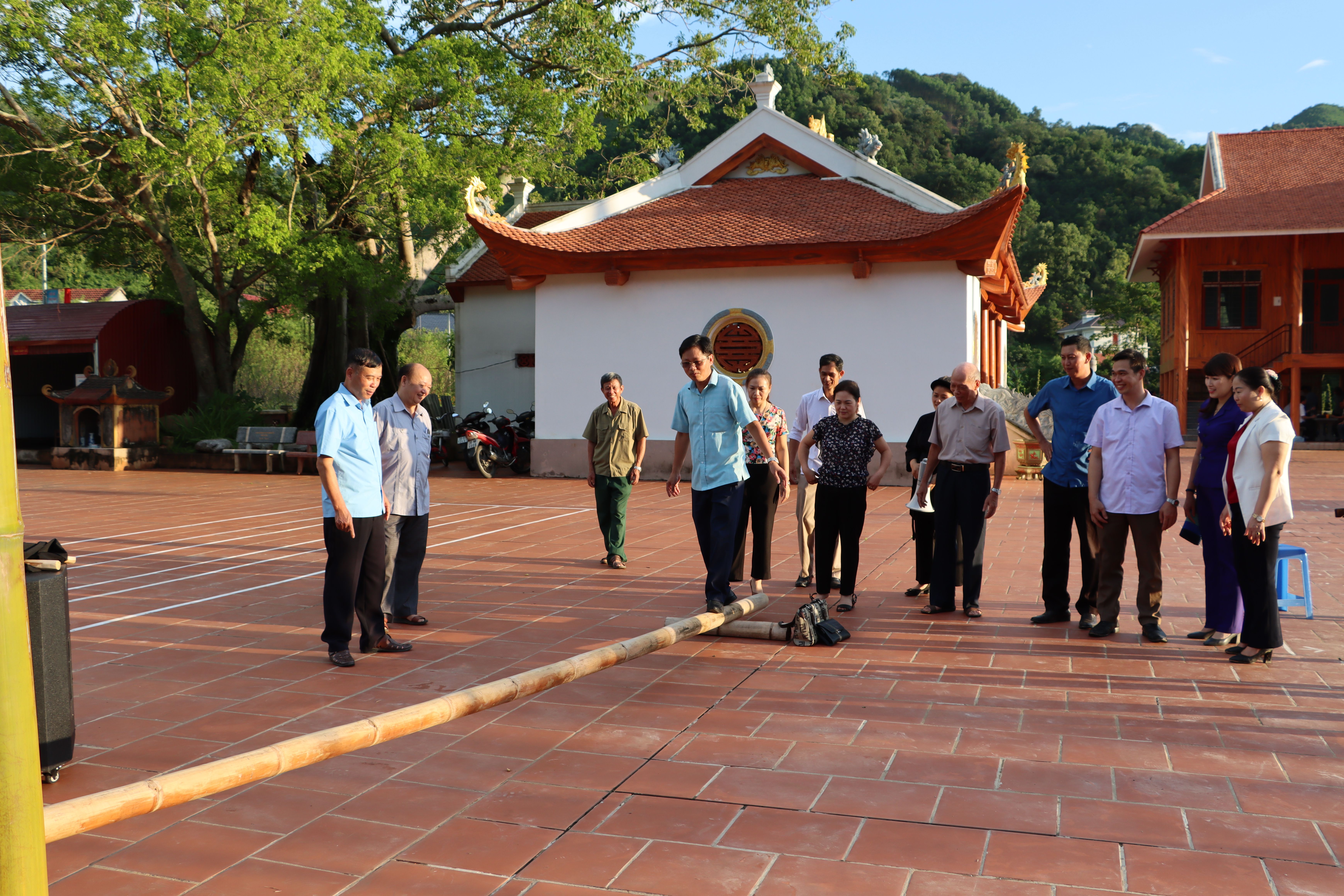 Lãnh đạo huyện Võ Nhai tham quan, trải nghiệm Điểm du lịch cộng đồng xóm Mỏ Gà, xã Phú Thượng - Văn hóa - Xã hội - Cổng thông tin điện tử