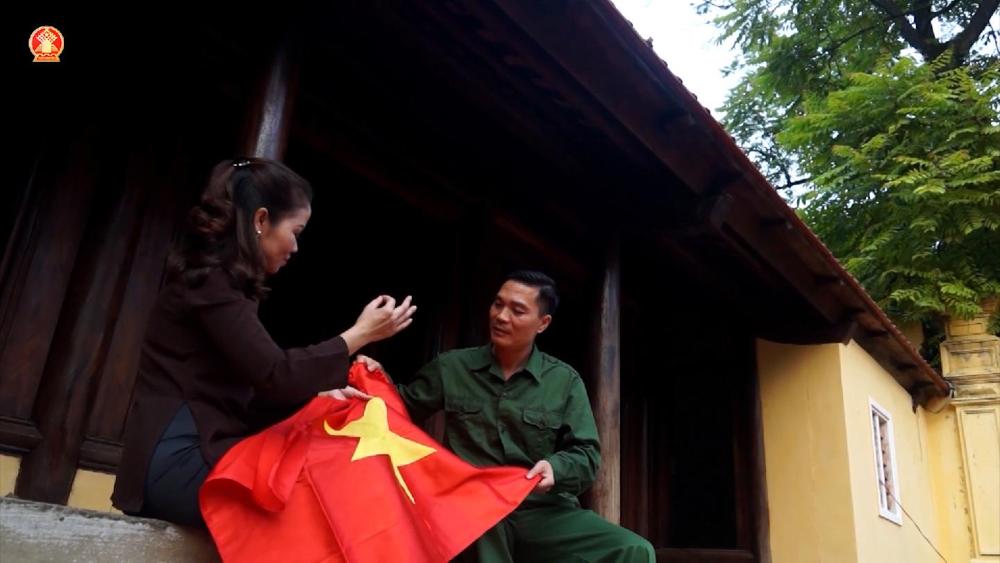 Màu cờ tôi yêu