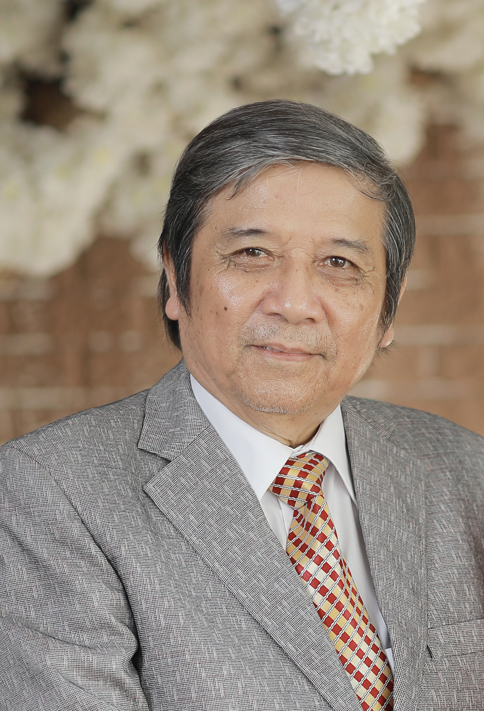 Nhà văn Hồ Thủy Giang lặng thầm nâng niu vẻ đẹp...